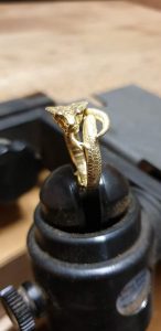 Bague Cobra Or et yeux rubis